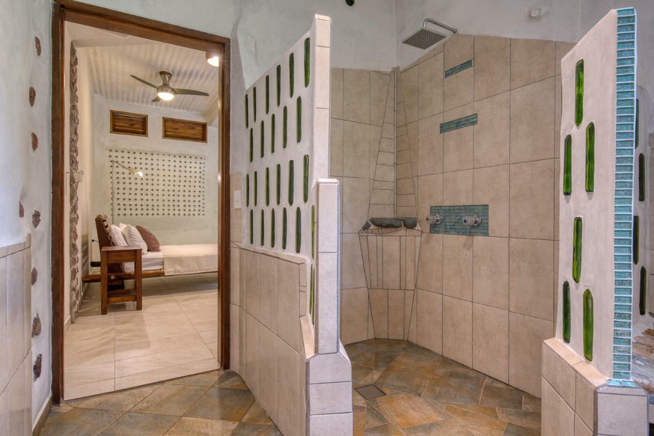 Omega Tours Eco-Jungle Lodge La Ceiba Eksteriør billede