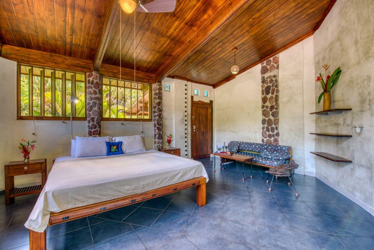 Omega Tours Eco-Jungle Lodge La Ceiba Eksteriør billede